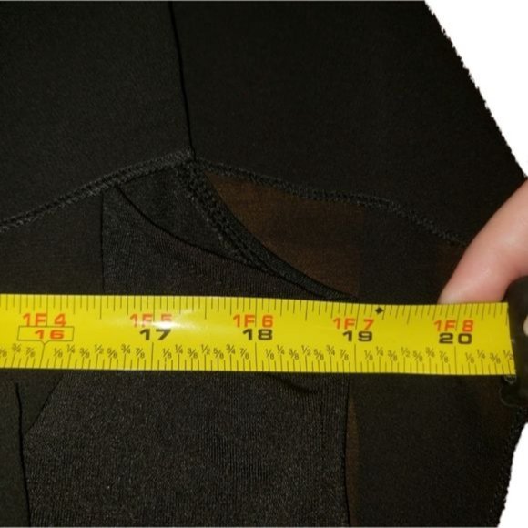 3/$15 Doublewin Black Flutter Sleeve Blouse Size Large - Picture 4 of 6